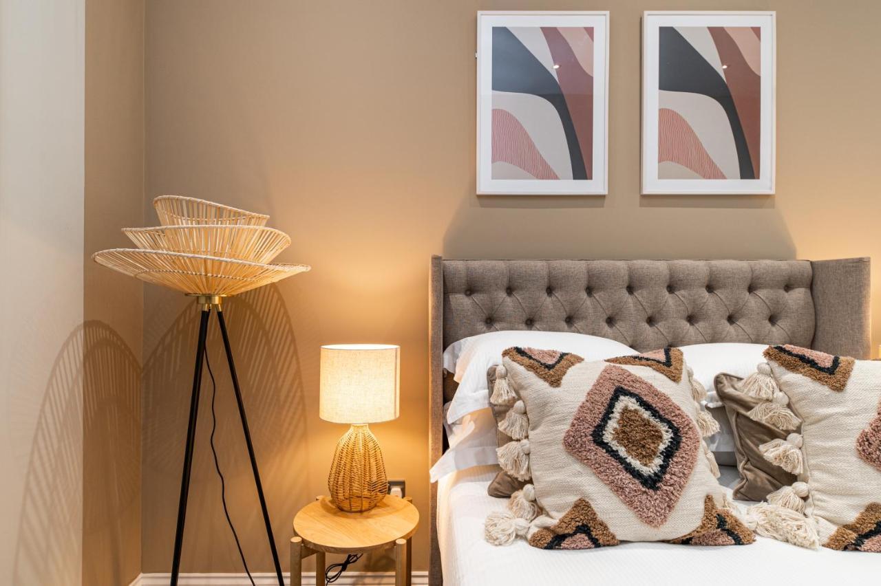 Chelmsford Lofts - High-Spec Luxury Apartments Jesmond ภายนอก รูปภาพ